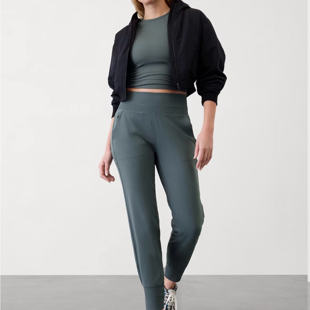 Athleta High Rise Venice Joggers in Eden Green (small/tall)
